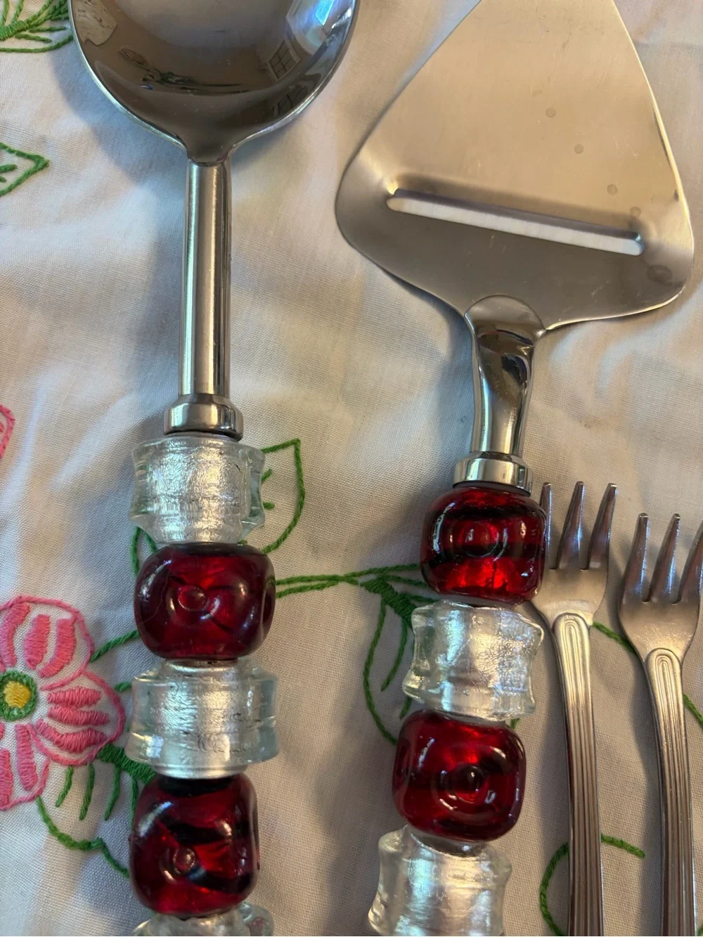 Vintage Pampered Chef Beaded Spoon Cheese Shaver Princess House Butter Knives